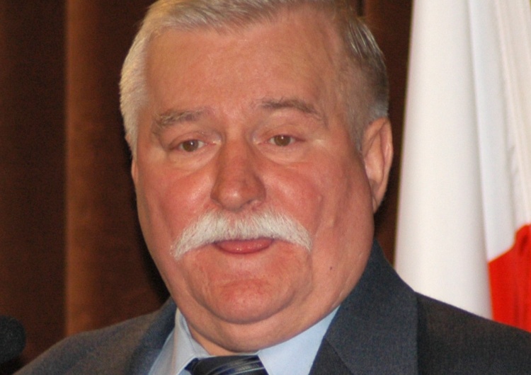 T. Gutry Lech Wałęsa: "Przyjacielu Kornelu Ty bardziej powinieneś się przyznać do POMOCY Kiszczakowi"