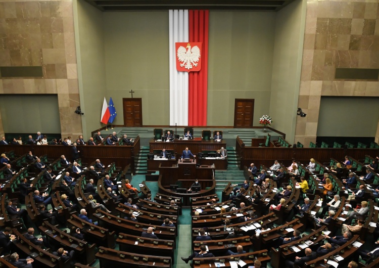 Głosowanie nad wnioskiem o wotum zaufania już dziś? Nieoficjalne informacje z Kancelarii Sejmu