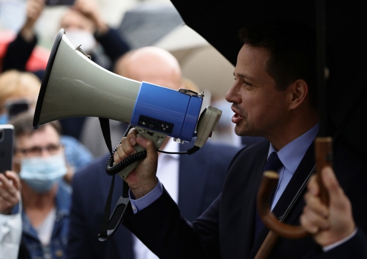  Trzaskowski: "Jestem katolikiem, mam szacunek do Kościoła i tradycji"