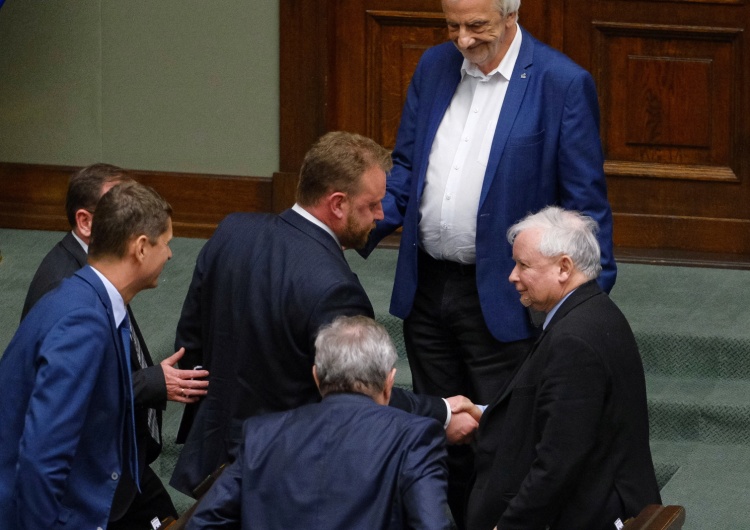 "Polska stała się fenomenem". Niemieckie media zachwycone "konserwatywnym rządem PiS"