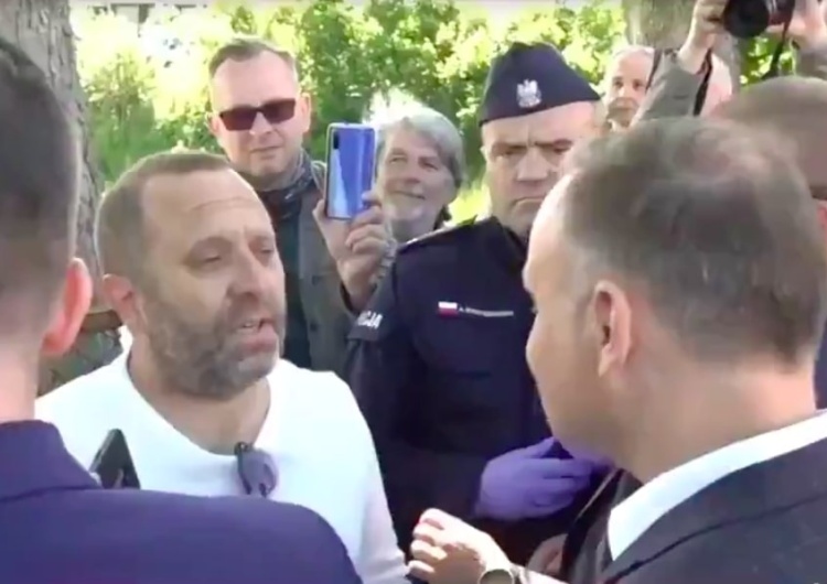  [WIDEO] Krzyczał do Andrzeja Dudy: "Marionetka". Prezydent zareagował
