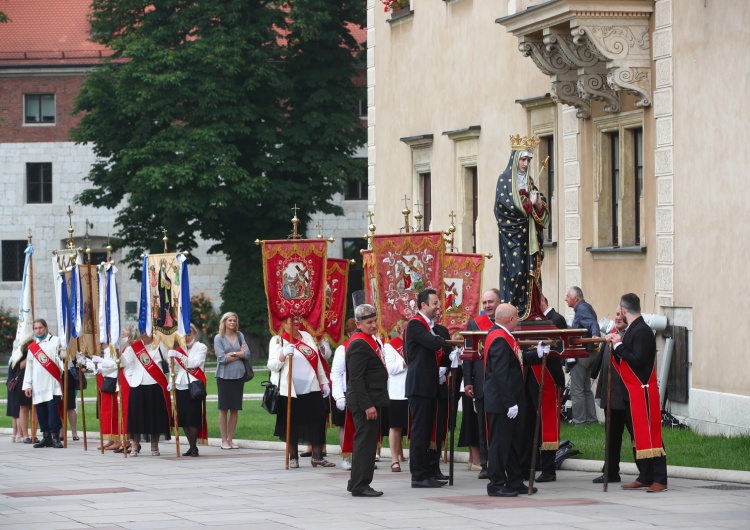  Dziś Boże Ciało - Uroczystość Najświętszego Ciała i Krwi Chrystusa