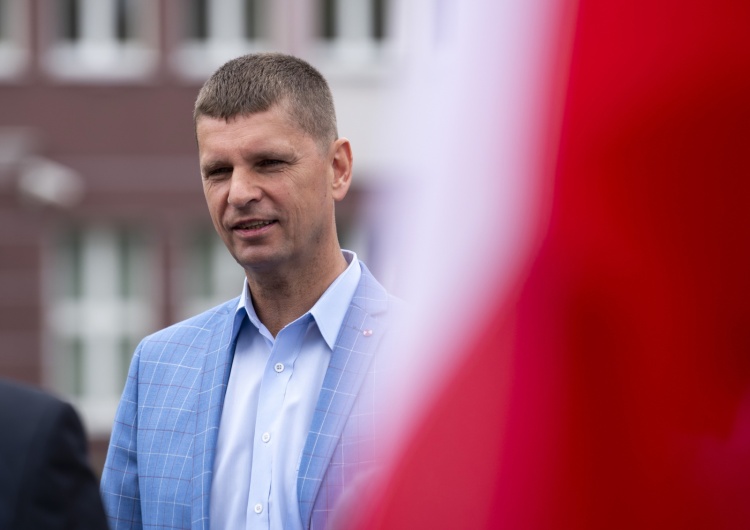 Michał Zieliński Dziś egzamin ósmoklasisty. Min. Piontkowski: "Życzę spokoju, koncentracji i wiary we własne siły"
