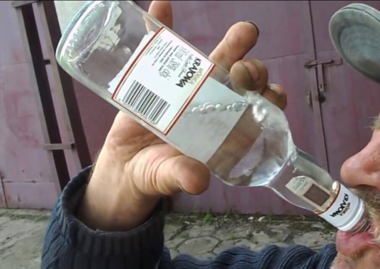 Spadek produkcji wódki. Serio? 500+ nie poszło na przelew?