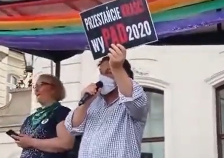  [video] Demonstracja "obrońców demokracji" - "PiS to jest nienawiść". A za chwilę - "Wypie$dalać!"