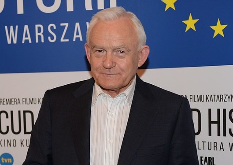 "Sprawiają wrażenie, że to nie są wybory na prezydenta, tylko na premiera". Miller krytykuje kandydatów