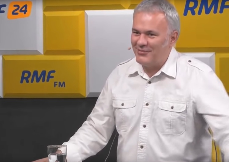 "Konradzie, napij się czegoś zimnego" - "Wiodący dziennikarze" atakują Roberta Mazurka