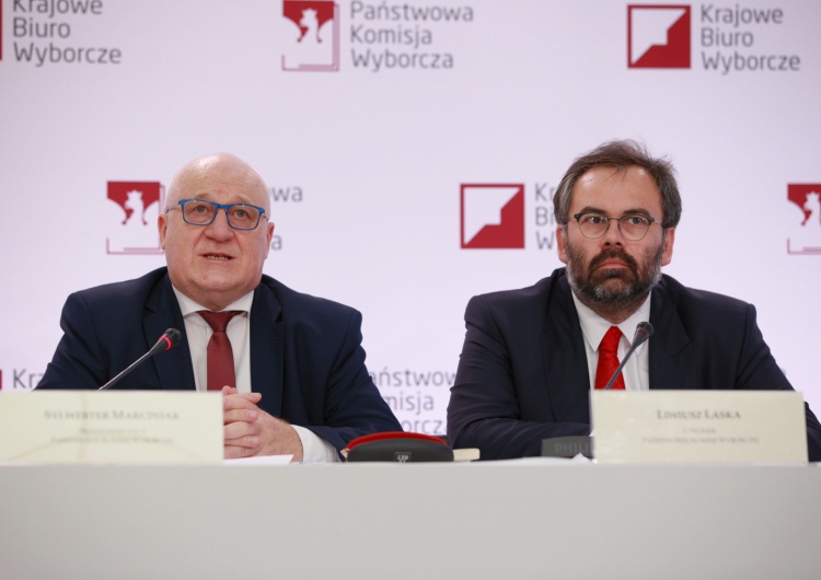 "Można uznać, że jest rekordowa". PKW podała frekwencję na godz. 12