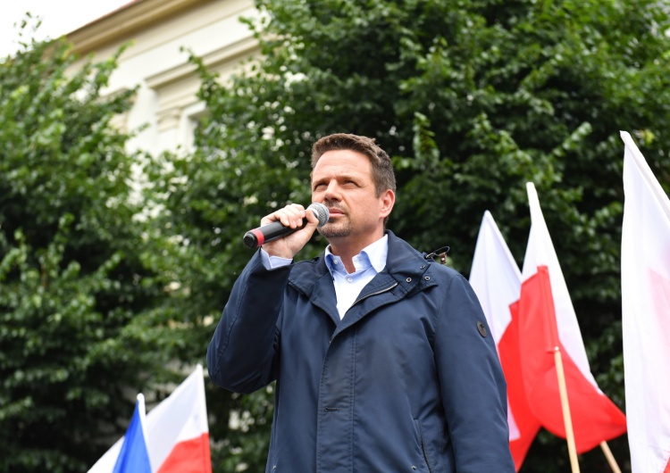 "Oczywiście, że w stu procentach się z panem zgadzam". Co Trzaskowski obiecał Hołowni?
