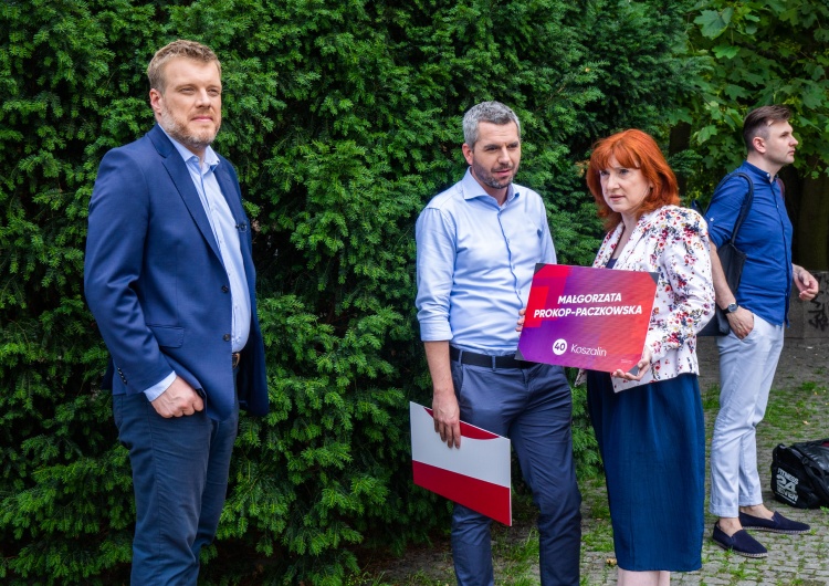 Nowe doniesienia ws. ogromnych wypłat w partii Razem. "Część osób ostrzegała, że to wyjdzie na jaw"