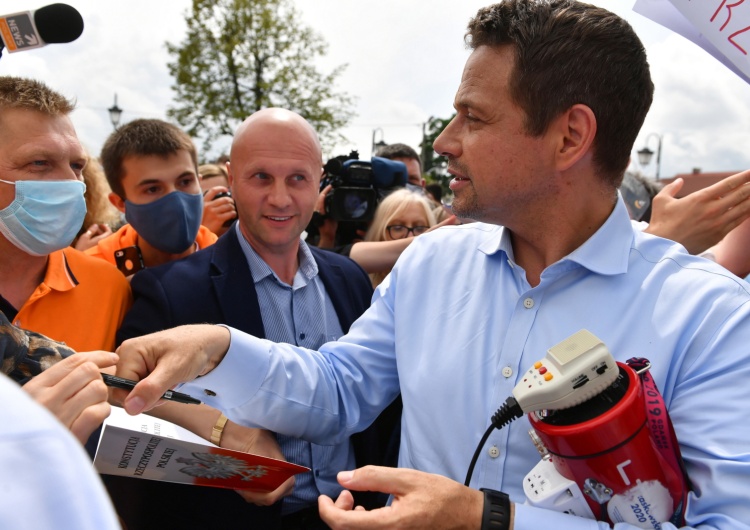 Trzaskowski zwraca się do Kosiniaka-Kamysza. Rzecznik PSL odpowiada
