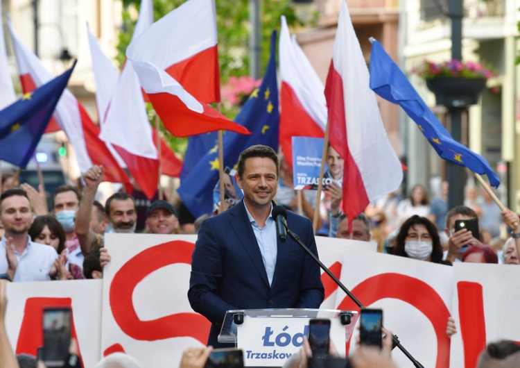 Trzaskowski wyjawił co sądzi o adopcji dzieci przez pary jednopłciowe