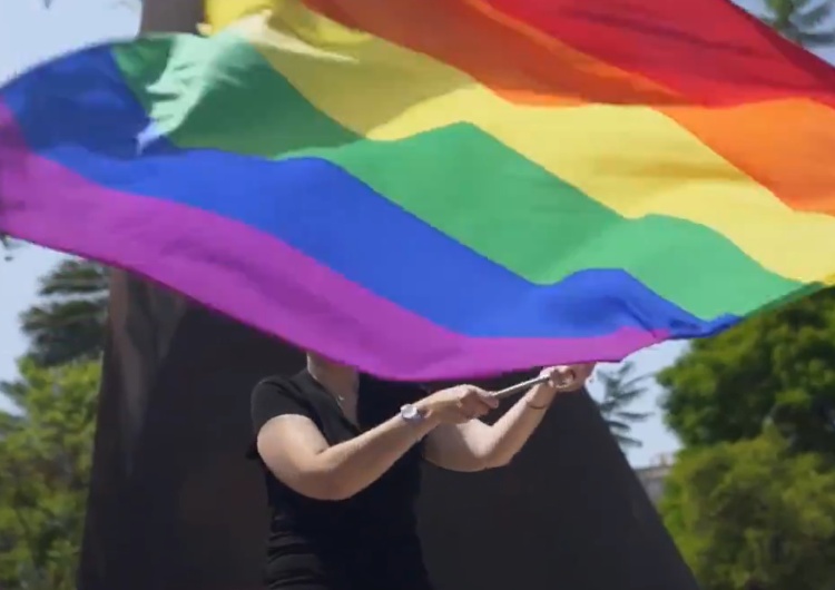  "Srogie dragi weszły w sztabie. Ściemnia Pan". Środowiska radykałów LGBT wściekłe na Trzaskowskiego