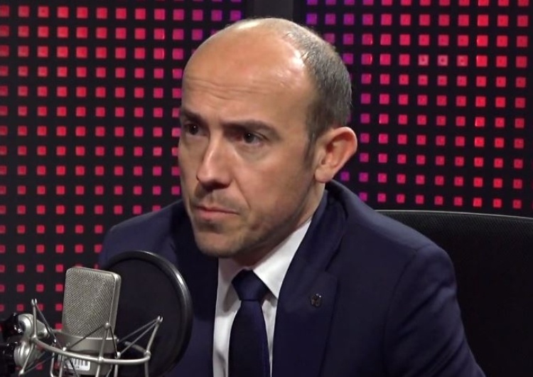 Budka: "Niech prezydent zajmie się budowaniem nowoczesnej edukacji seksualnej"