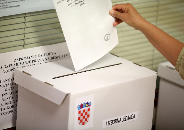  Chorwacja: Niedzielne wybory parlamentarne wygrywa centroprawicowa HDZ