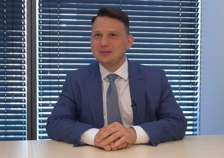  [video] Mentzen: "Trzaskowski jest pustym dzbanem, który można wypełnić dowolną treścią"
