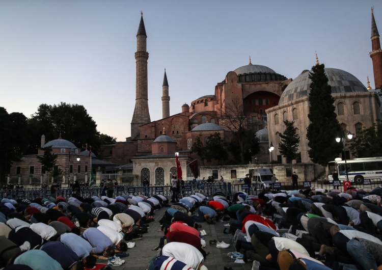  Turcja: Hagia Sophia ponownie stała się meczetem. Erdogan podpisał dekret