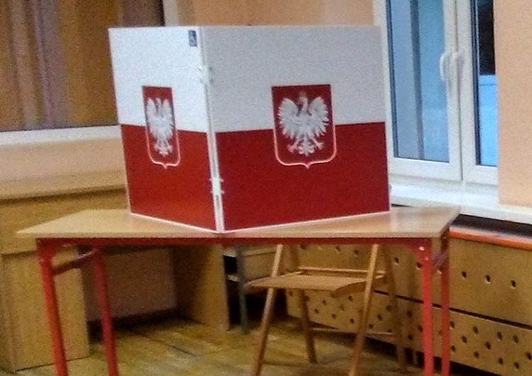 Cztery zgłoszenia o naruszeniu ciszy wyborczej w województwie mazowieckim