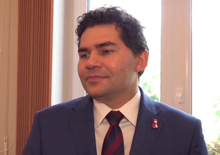Prezydent Stalowej Woli kpi: "Zwrot "lubię PiS" nie stanowi niedozwolonej agitacji w trakcie ciszy..."