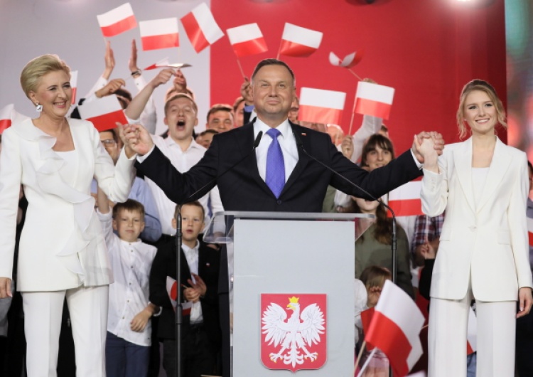  "Podajmy sobie ręce". Andrzej Duda zaprasza Rafała Trzaskowskiego z Małżonką do Pałacu Prezydenckiego