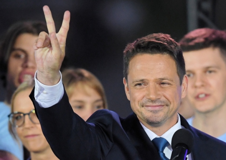 "Zwyciężymy, zwyciężymy!" Rafał Trzaskowski przekonany, że wygrał? "Obiecuję wam, że nasz sen..."