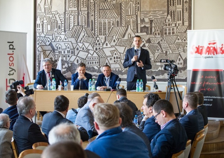 fot. M. Żegliński Premier Morawiecki podczas Komisji Krajowej "S": Wytwarzamy oddolną presję na wzrost wynagrodzeń