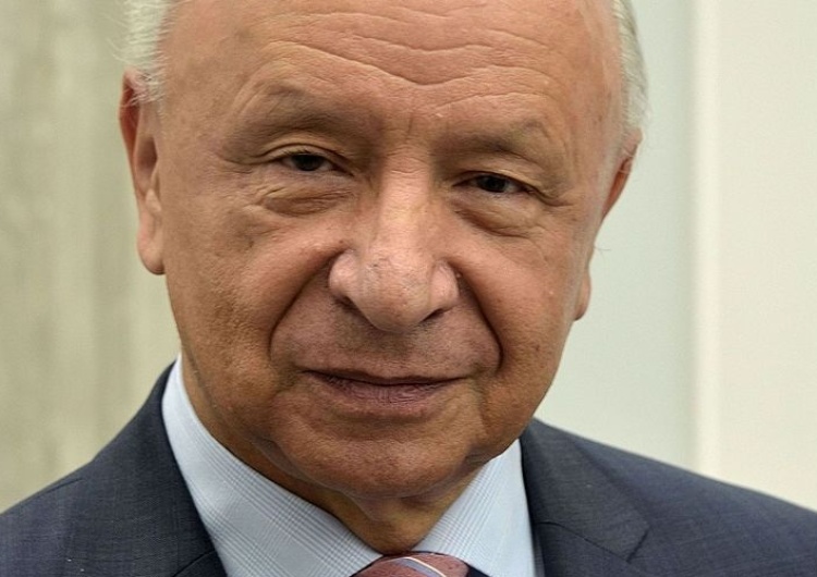 "Przepraszam za to, że znieważyłam...". Sąd skazał hejterkę za znieważenie prof. Bogdana Chazana