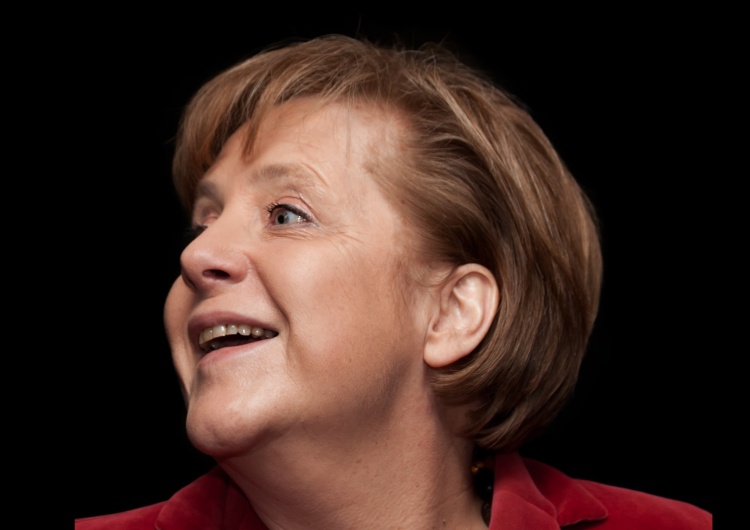  Angela Merkel chce dać uchodźcom mini-kredyty. Kanclerz nie zamierza zmieniać swojej polityki