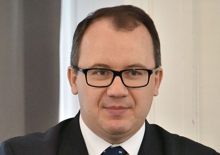 "Rz": Walka o fotel Rzecznika Praw Obywatelskich. Padły nazwiska