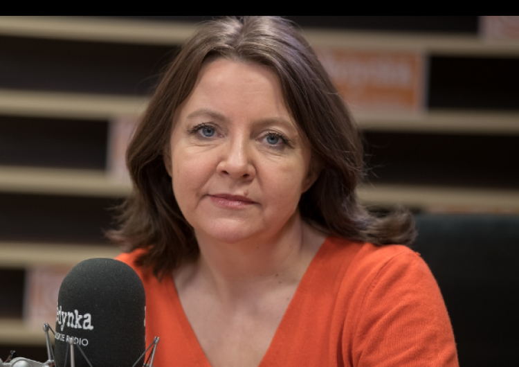 Posłanka PiS traci stanowisko. Powodem pokazanie środkowego palca?