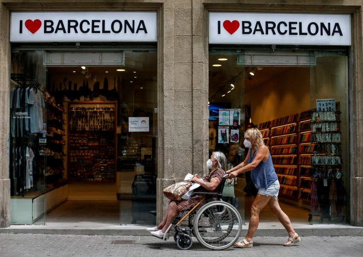  Hiszpania: Katalonia przywraca obostrzenia. Zamyka dyskoteki i ogranicza działalność restauracji