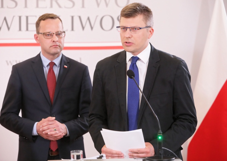 Wojciech Olkuśnik Wiceszef MS: "To sztandarowe, lewackie, neomarksistowskie narzędzie do niszczenia polskiej rodziny"