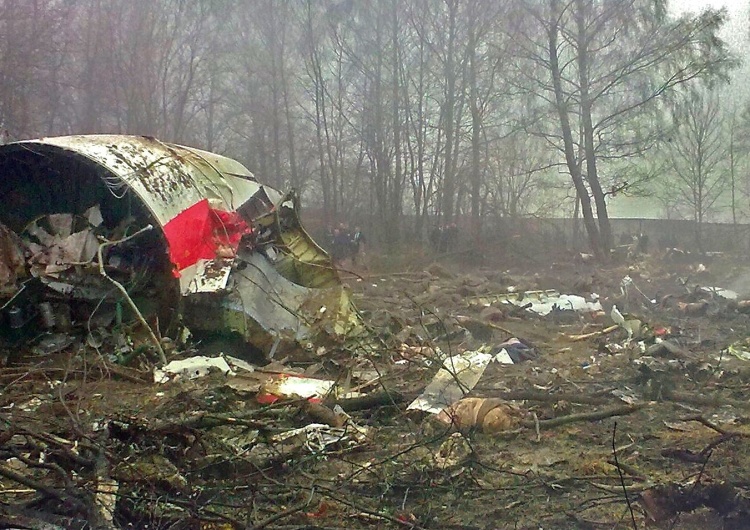 See OTRS ticket for details "Zamknąć ten ponury rozdział". Maciej Lasek chce uczyć szacunku dla ofiar tragedii smoleńskiej