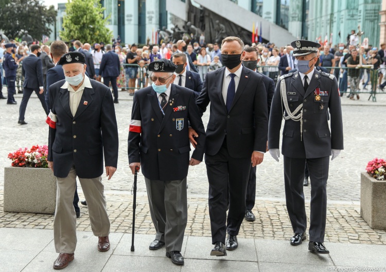 Warszawa: Prezydent i premier oddali hołd Powstańcom Warszawskim