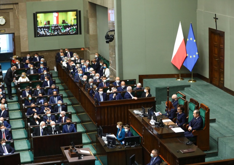 Nieoficjalnie: Kolejny poseł zakażony koronawirusem