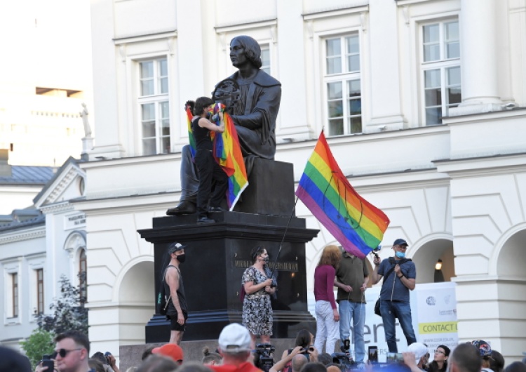  Prof Ryba: W Polsce jest próba rozniecenia takich zamieszek, jak we Francji w 1968 r.