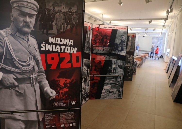 Tomasz Gzell Warszawski ratusz... zakazał marszu w 100. rocznicę Bitwy Warszawskiej