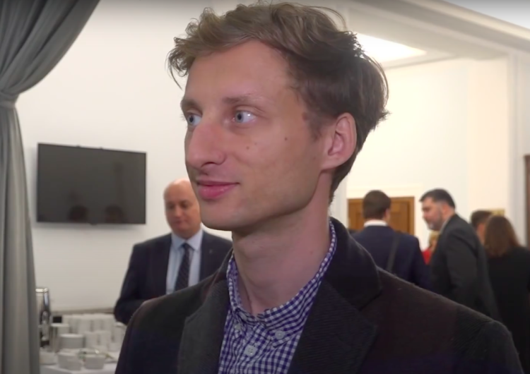"Wiem, że takie naciski były". Szokujące słowa posła PO ws. piątkowego głosowania