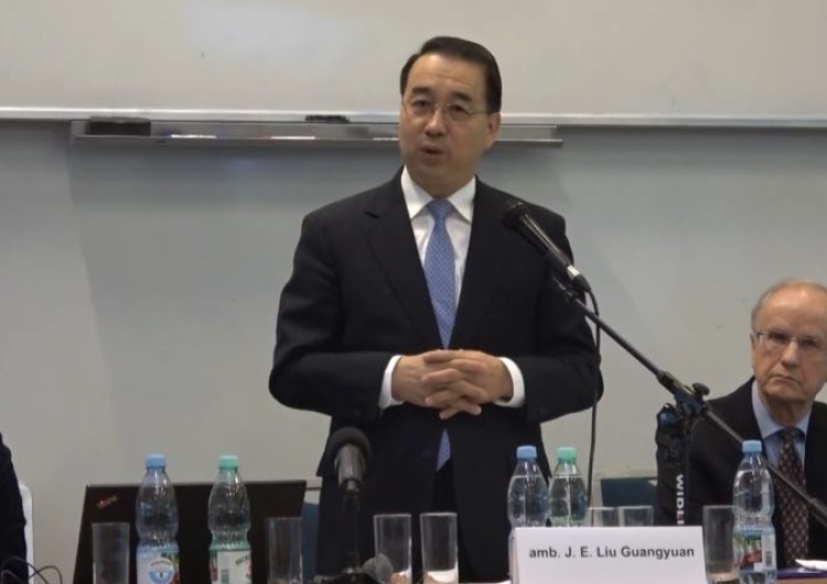 Amb. Chin: "Grupka amerykańskich polityków bezskutecznie próbuje nastawić społeczność przeciw Chinom"