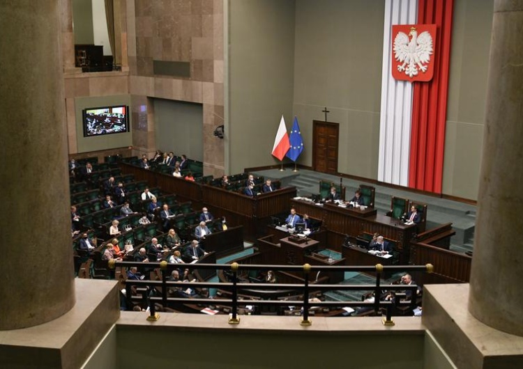 W Sejmie złożono projekt ustawy mający na celu wypowiedzenie konwencji stambulskiej