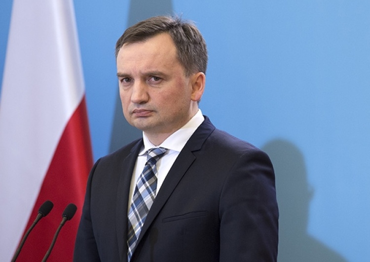 Partia Zbigniewa Ziobry chce wyjaśnień ws. zwolnienia łódzkiego kuratora oświaty