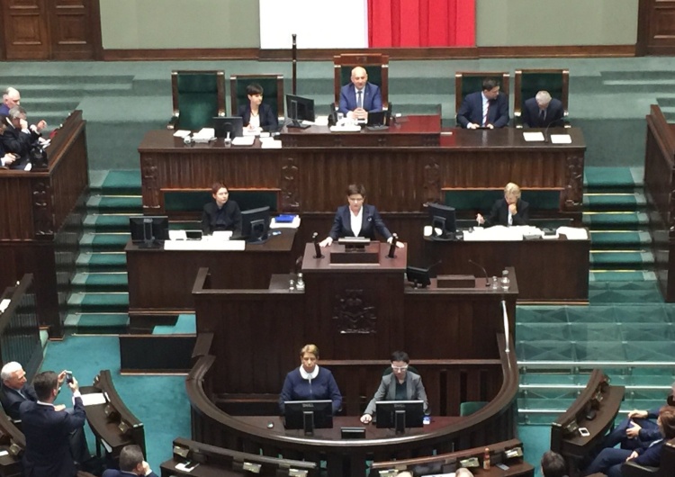 Beata Szydło do Schetyny w Sejmie: "Chciałoby się powiedzieć: sam tego chciałeś Grzegorzu Dyndało"