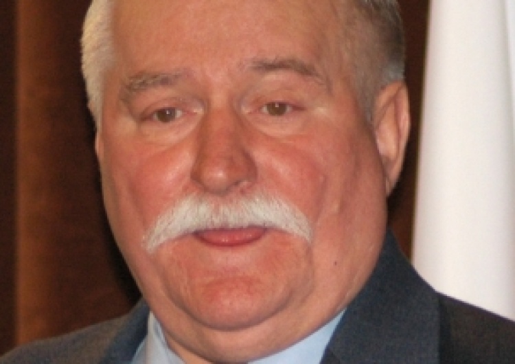 Wałęsa dostał list ze wsparciem od żony Kiszczaka. Generałowa chwali Okrągły Stół