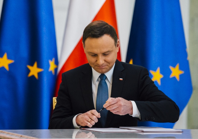 Prezydent podpisał nowelę ustawy zaostrzającej kary za przestępstwa wobec dzieci (video)