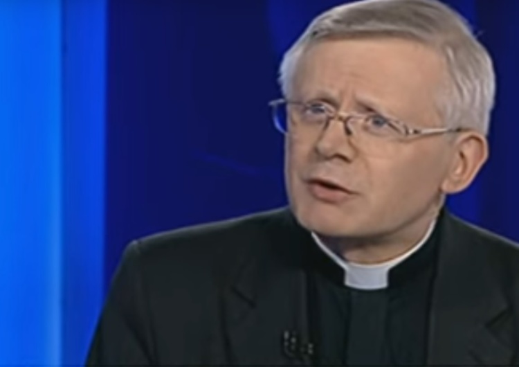Ks. Zieliński o wstrząsających doniesieniach n/t ciał ofiar katastrofy: Otwarcie trumien o 7 lat za późno