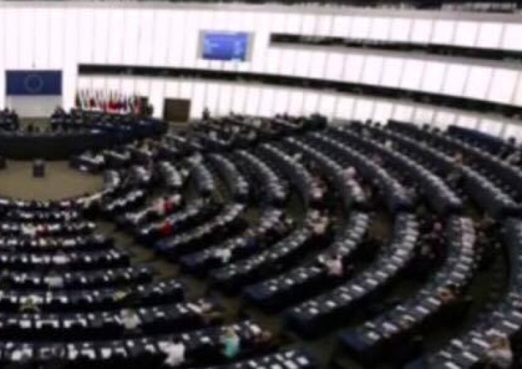 PE chce wyciągać konsekwencje wobec Węgier za zaostrzanie prawa m.in. wobec uczelni Sorosa