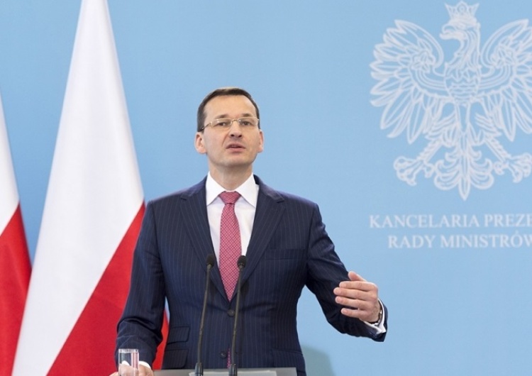 Gaz z USA buduje pozycję negocjacyjną z Rosją uważa Mateusz Morawiecki. Zawarto umowę na dostawy