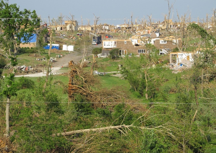 USA: 11 ofiar tornad