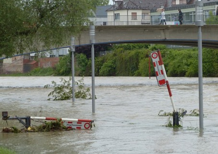  Ostrzeżenia hydrologiczne dla pięciu regionów