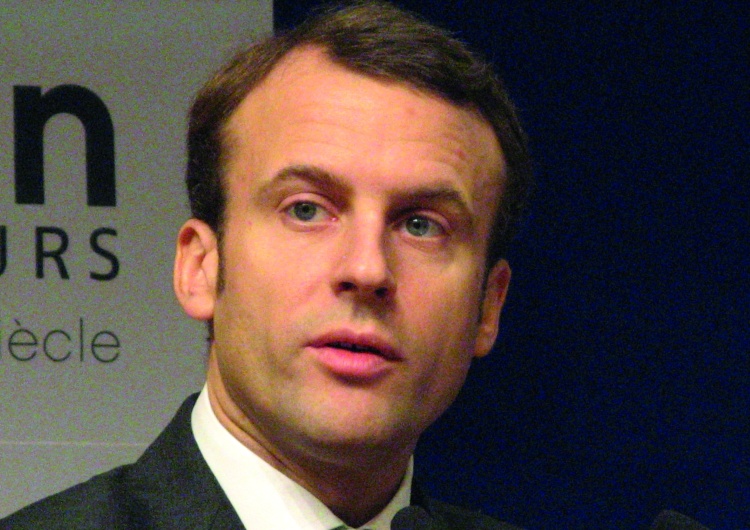  Macron tumani i przestrasza